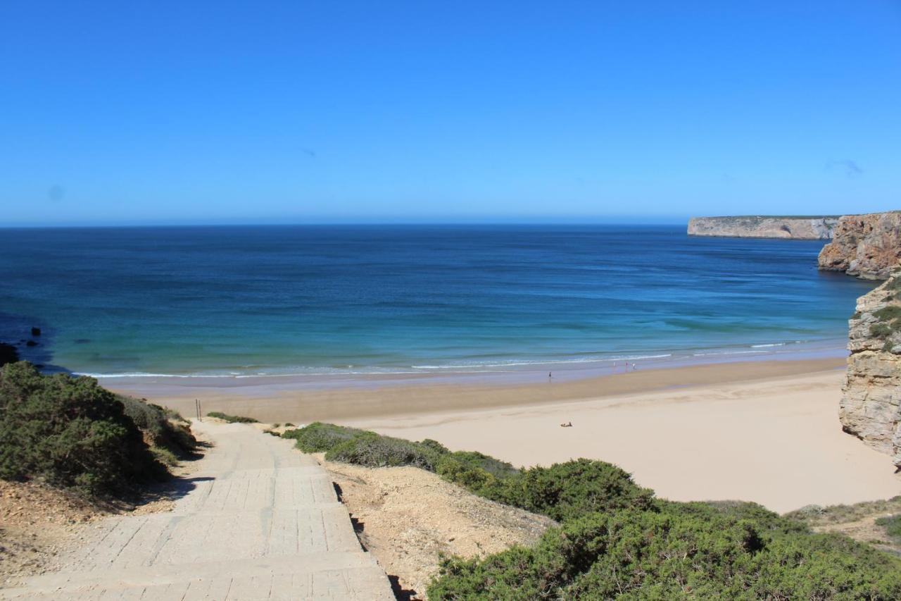 Front 2 * Sagres